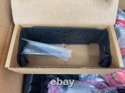 NEW Motorola XTL5000 M20URS9PW1AN 764-870MHz 35W Complete with Accessories