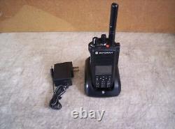 NICE Motorola XPR 7550e two-Way radio withCharger & Impres Batt AAH56RDN9WA1AN