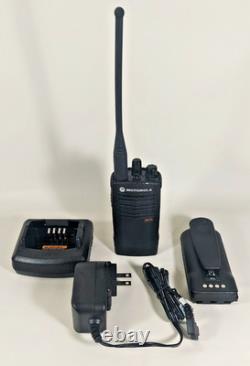 New Motorola RDX RDU4100 Two Way Radio NO BOX
