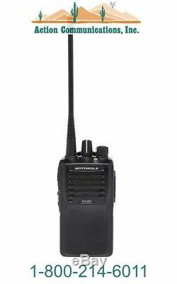 New Motorola Vx-261-g7-5, Uhf 450-512 Mhz, 5 Watt, 16 Channel Two Way Radio