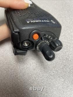 ORIGINAL MOTOROLA XTS 2500 H46UCH9PW2BN TWO WAY Radio withBATTERY