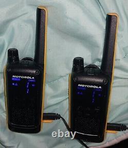 Pair Of Motorola Talkabout 47x Two Way Radios