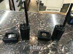 Pair of Working Motorola RDX RDV2020 Two Way Radio