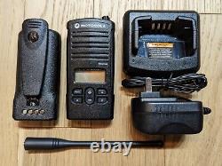 Refurbished Motorola RDU4160D UHF Business Two-Way Radio