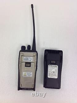Set of 4 MOTOROLA CP200XLS Two Way Radio AAH50RDF9AA5AN Antenna/Battery/Charger