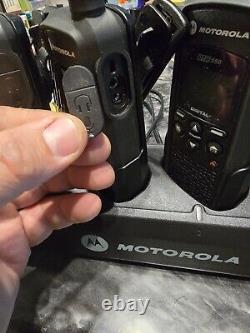 Set of 6 Motorola DTR550 Digital Portable Two Way Radio Black With charger