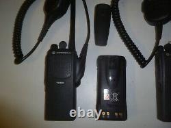 TWO MOTOROLA PR860 136-174 MHz VHF 16Ch 5W Two Way Radio AAH45KDC9AA3AN yc480