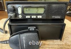Two Motorola M1225 DGCUA UHF 450-470MHz 20CH Two Way Radio withAstron SL-10MR PSU