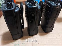 UNTESTED Motorola RDU4100 Two Way Radios Lot Of 3 With Charger Base