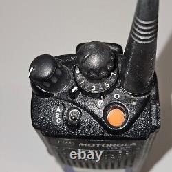 USED MOTOROLA XTS5000 380-470 MHz UHF Two Way RADIO H18QDF9PW6AN GOOD CONDITION