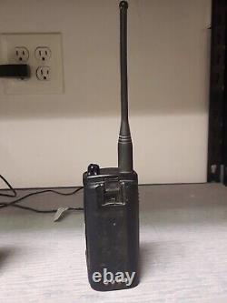 USED Motorola RDX RDU4160d Two Way Radios withCharger & OEM Great Batteries (X2)