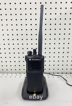 VGC Motorola XPR 7350e AAH56JDC9WA1AN VHF 150.8 173.4MHz Two Way Radio Charger