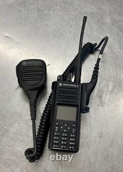 VGC Motorola XPR 7550e AAH56RDN9WA1AN Two Way Radio UHF 403-512 MHz Mic Battery