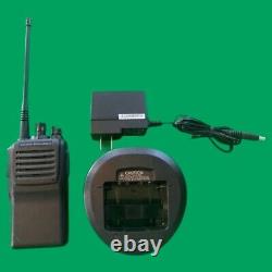 Vertex Standard (Motorola) VX-231 Two-Way Radio / Analog / 450MHz 512MHz