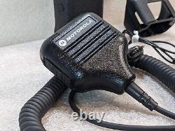 Works? Motorola RMM2050 On-Site Two-Way Radio Bundle (W)