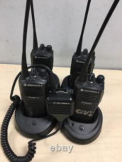 (X3) Motorola Radius CP200 Portable UHF Two Way Radio Walkie Talkie (TESTED)