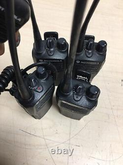 (X3) Motorola Radius CP200 Portable UHF Two Way Radio Walkie Talkie (TESTED)