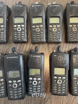 13x LOT de Motorola XTS2500 Modèle III 700/800 MHz P25 Numérique H46UCH9PW7AN