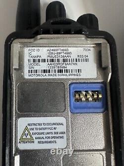 2 Motorola CP185 Radio bidirectionnelle UHF 435-480 MHz 16 canaux avec chargeur et lot de batteries LIRE