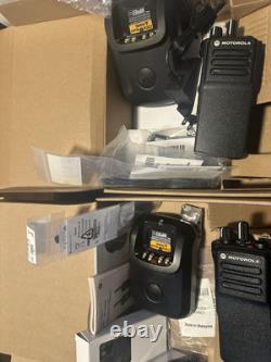 (2)Motorola XPR7350e VHF MotoTRBO DMR Radio Portable Numérique Bi-Directionnel AAH56JDC9WA