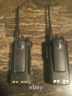 (2) Motorola Xpr 7580e Radios Bidirectionnelles Avec Blue Tooth