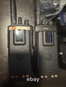 (2)Radio portable numérique bidirectionnelle Motorola XPR7350e VHF MotoTRBO DMR AAH56JDC9WA