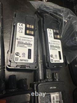 (2)Radio portable numérique bidirectionnelle Motorola XPR7350e VHF MotoTRBO DMR AAH56JDC9WA