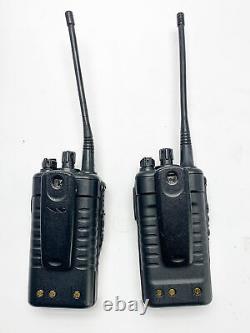2 Vertex Standard (Motorola) VX-231 Radio bidirectionnelle / analogique avec chargeur