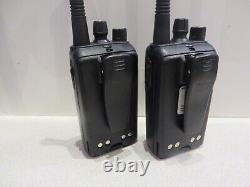 2 X Motorola Bpr40 Mag Une Radio À Deux Voies Vhf 150-174 Mhz 8ch 5w Aah84kds8aa1an