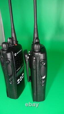 2 X Motorola HT1250 LS+ UHF 450-512MHz 4W 16CH Radios Bi-Directionnels AAH25SDH9DP5AN