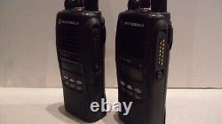 2 X Motorola HT1250 LS+ UHF 450-512MHz 4W 16CH Two Way Radios AAH25SDH9DP5AN  <br/>
 
 <br/>2 X Motorola HT1250 LS+ UHF 450-512MHz 4W 16CH Radios bidirectionnels AAH25SDH9DP5AN