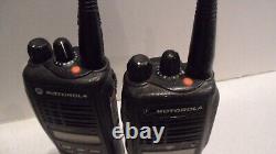 2 X Motorola HT1250 LS+ UHF 450-512MHz 4W 16CH Two Way Radios AAH25SDH9DP5AN  
<br/>
 
 
<br/>
2 X Motorola HT1250 LS+ UHF 450-512MHz 4W 16CH Radios bidirectionnels AAH25SDH9DP5AN