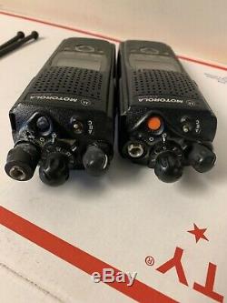 2 X Motorola Xts5000 Modèle II 700 / 800mhz Radio À Deux Voies H18ucf9pw6an Avec Antenne