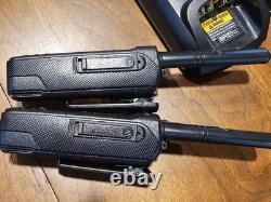 2 radios bidirectionnelles Motorola MOTOTRBO XPR3500e UHF AAH02RDH9VA1AN avec chargeur 403-512