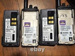2 radios bidirectionnelles Motorola MOTOTRBO XPR3500e UHF AAH02RDH9VA1AN avec chargeur 403-512