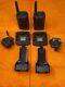 2 X Motorola Rmm2050 Sur Site Radio Bidirectionnelle Avec Batterie, Chargeur Pmln6383a / Clip Ons