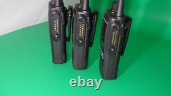 3 X Motorola HT1250 LS UHF 403-470 MHz 128CH 4W Radios Bidirectionnels AAH25RDH9DU5AN