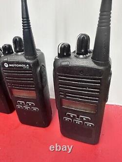 3x Motorola CP185 Talkie Walkie UHF 435-480mhz 16Ch AAH03RDF8AA7AN avec batteries