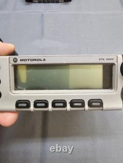 4 Motorola XTL5000 Tête Argentée XTL Radio Bidirectionnelle 800 MHz P25 M20URS9PW1AN