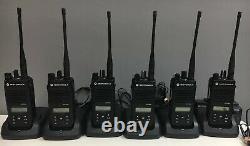 (6) Motorola Mototrbo Xpr3500e Uhf Aah02rdh9va1an Deux Voies Radios W Chargers