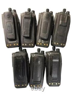 7 Talkies-Walkies Numériques Motorola MotoTRBO XPR6300 UHF à Deux Voies