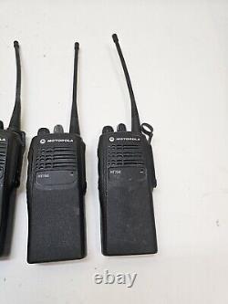 CINQ Motorola HT750 403-470 MHz UHF Radio bidirectionnelle AAH25RDC9AA3AN