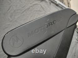 Chargeur adaptatif Motorola Impres à 6 baies WPLN4212BR pour radio bidirectionnelle