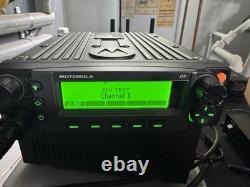 Kit de radio mobile bidirectionnelle Motorola APX6500 monté sur tableau O5 7/800 MHz ADP BAUD 9600
