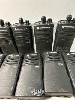 LOT DE 19 Radios Bidirectionnelles Motorola CP110 2ch H96KCC9AA2AA. Pas de batterie