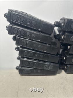 LOT DE 19 Radios Bidirectionnelles Motorola CP110 2ch H96KCC9AA2AA. Pas de batterie