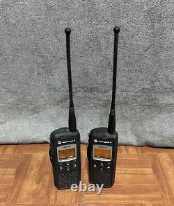 LOT DE 2 talkies-walkies portables Motorola DTR650 à radio bidirectionnelle numérique portable