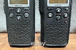 LOT DE 2 talkies-walkies portables Motorola DTR650 à radio bidirectionnelle numérique portable