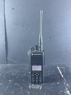 LOT DE 5 Radios Bi-Directionnelles Motorola XPR 7580 AAH56UCN9KB1AN À LIRE