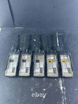 LOT DE 5 Radios Bi-Directionnelles Motorola XPR 7580 AAH56UCN9KB1AN À LIRE
